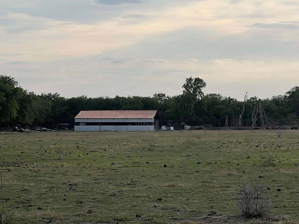 10 Acres of Mixed-Use Land for Sale in Quemado, Texas