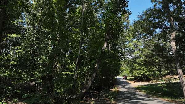 0.5 Acres of Residential Land for Sale in Roebuck, South Carolina