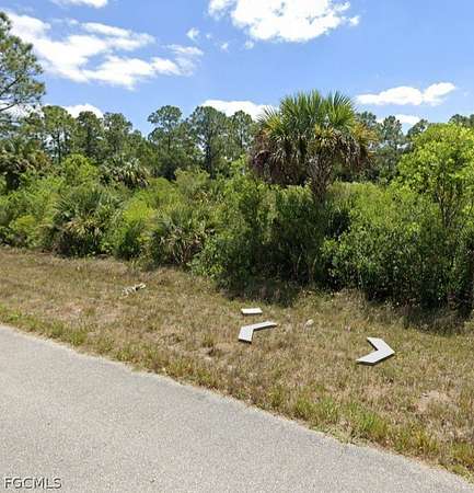 0.25 Acres of Residential Land for Sale in Lehigh Acres, Florida