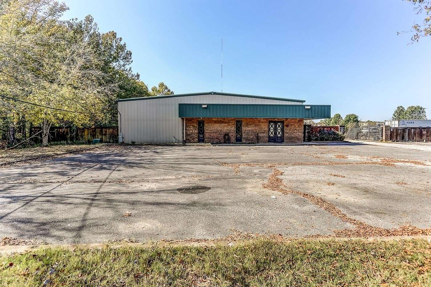 4 Acres of Commercial Land for Sale in Cordova, Tennessee