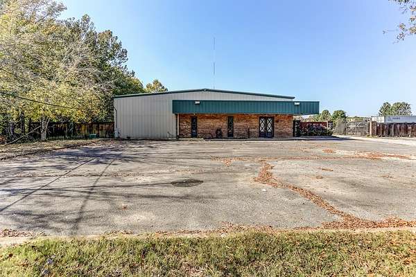 4 Acres of Commercial Land for Sale in Cordova, Tennessee