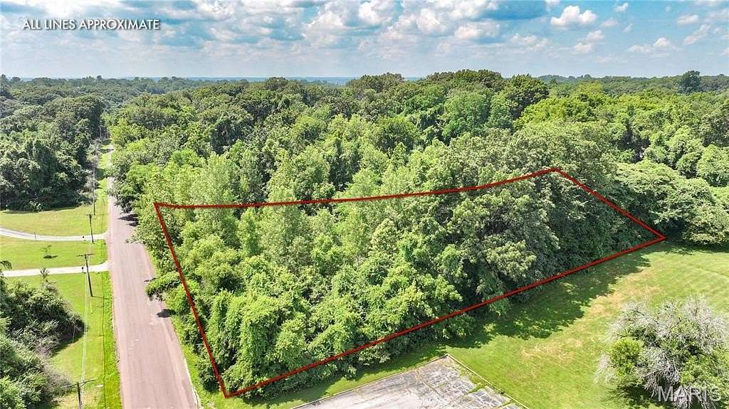 2 Acres of Land for Sale in Alton, Illinois