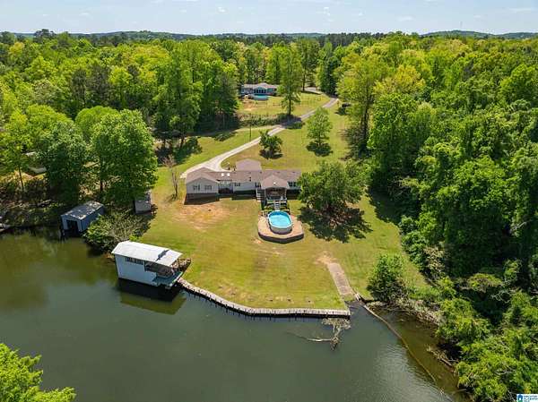 4 Acres of Land with Home for Sale in Adger, Alabama