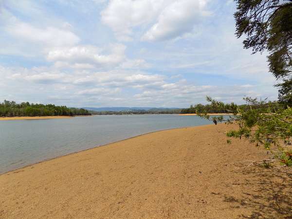 1.5 Acres of Residential Land for Sale in Morristown, Tennessee