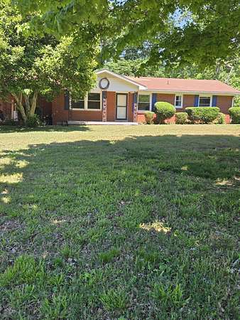 8.57 Acres of Improved Mixed-Use Land for Sale in Burns, Tennessee