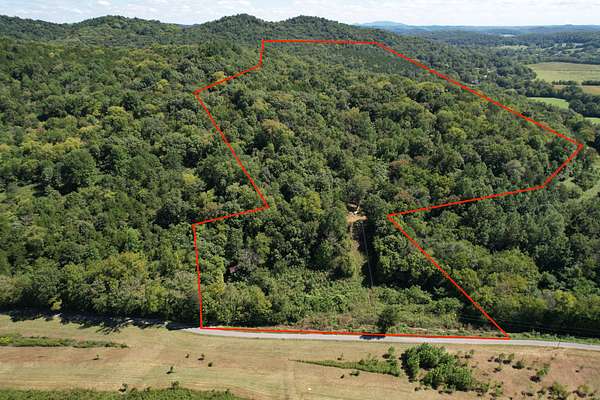 31.2 Acres of Recreational & Residential Land for Sale in Watertown, Tennessee
