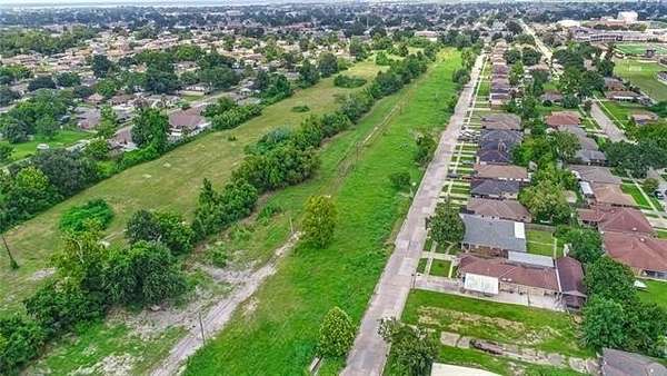 Commercial Land for Sale in Chalmette, Louisiana