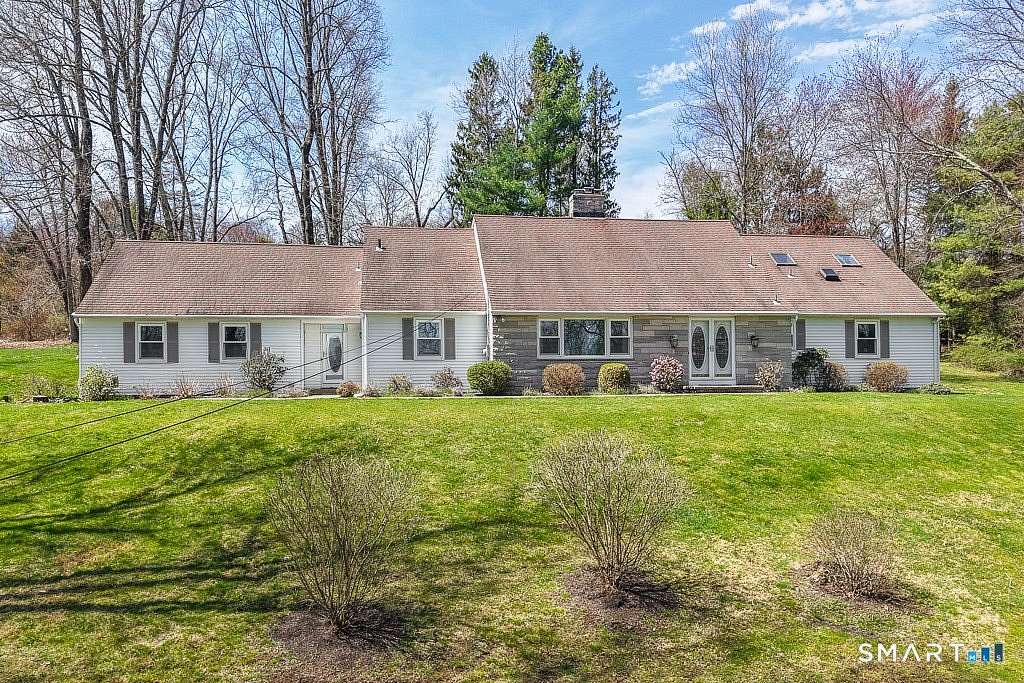 1.66 Acres of Land with Home for Sale in Woodbridge, Connecticut