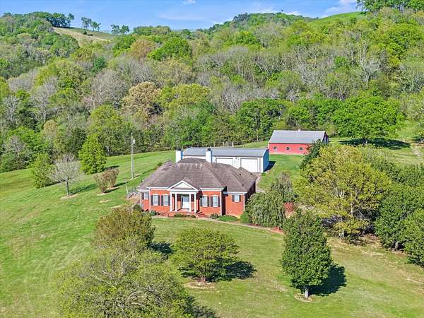 81.7 Acres of Land with Home for Sale in Fayetteville, Tennessee