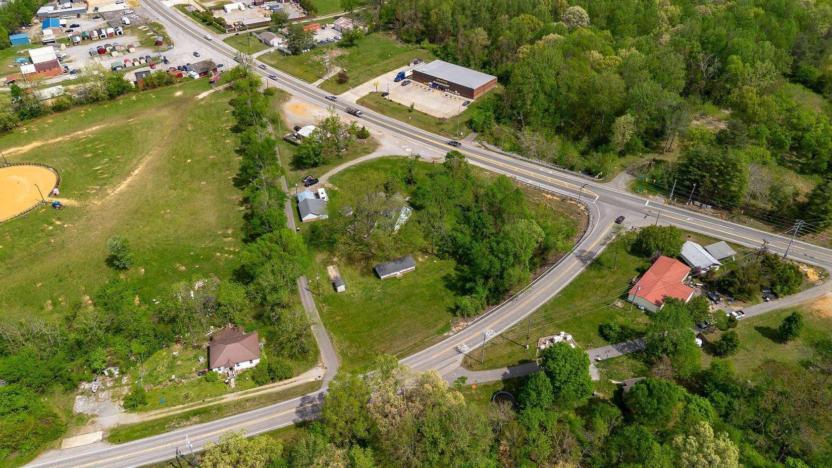 2.23 Acres of Improved Mixed-Use Land for Sale in Goodlettsville, Tennessee