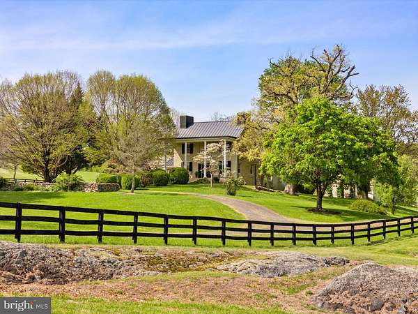 94.7 Acres of Land with Home for Sale in Marshall, Virginia