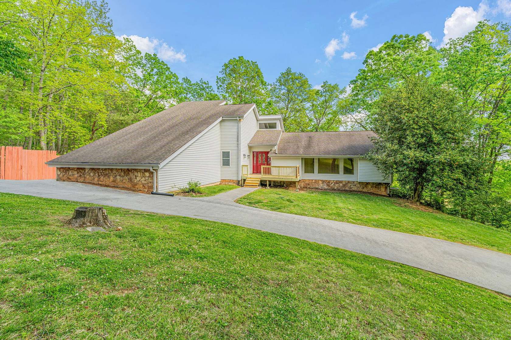 5 Acres of Land with Home for Sale in Sweetwater, Tennessee