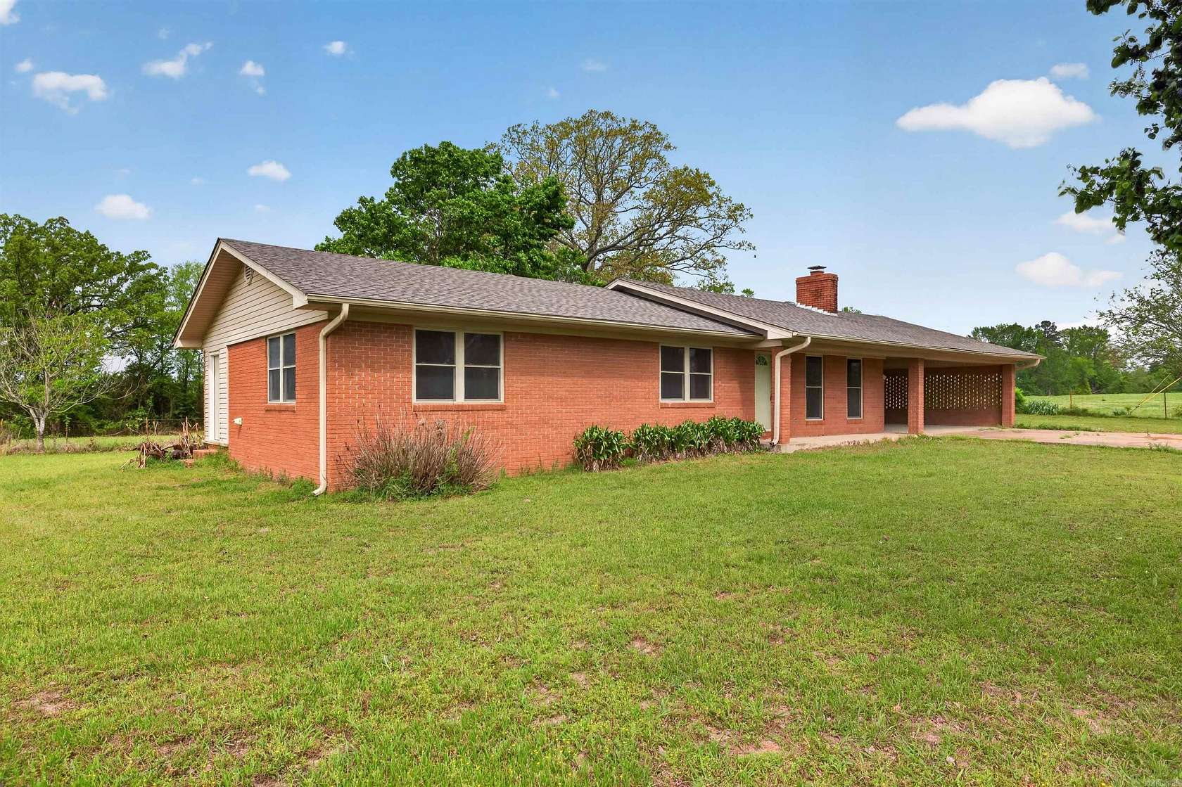 27.1 Acres of Agricultural Land with Home for Sale in Arkadelphia, Arkansas