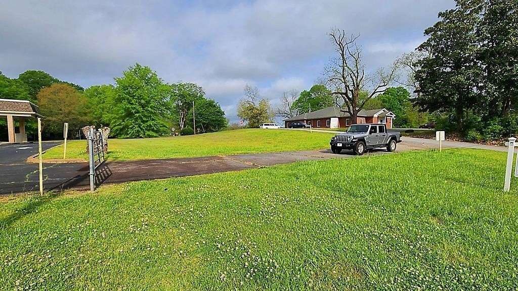 0.41 Acres of Commercial Land for Sale in Hamilton, Georgia