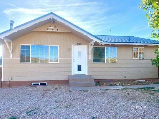 1.5 Acres of Land with Home for Sale in Fredonia, Arizona