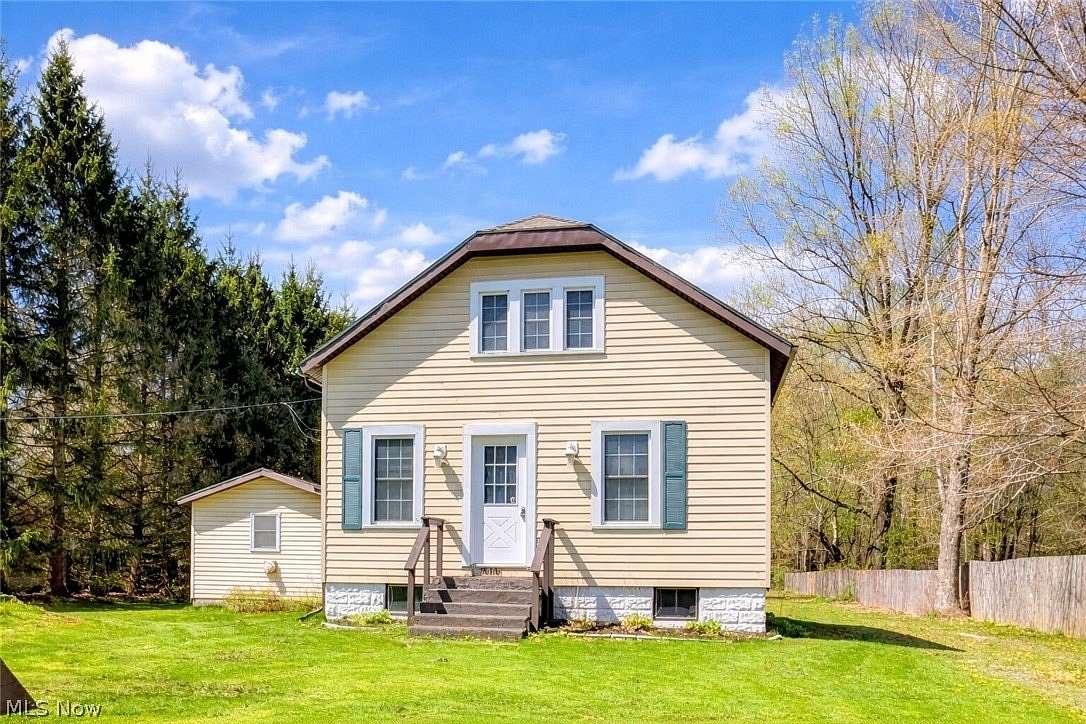 1.67 Acres of Land with Home for Sale in Conneaut, Ohio