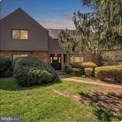 5.16 Acres of Land with Home for Sale in Linden, Virginia