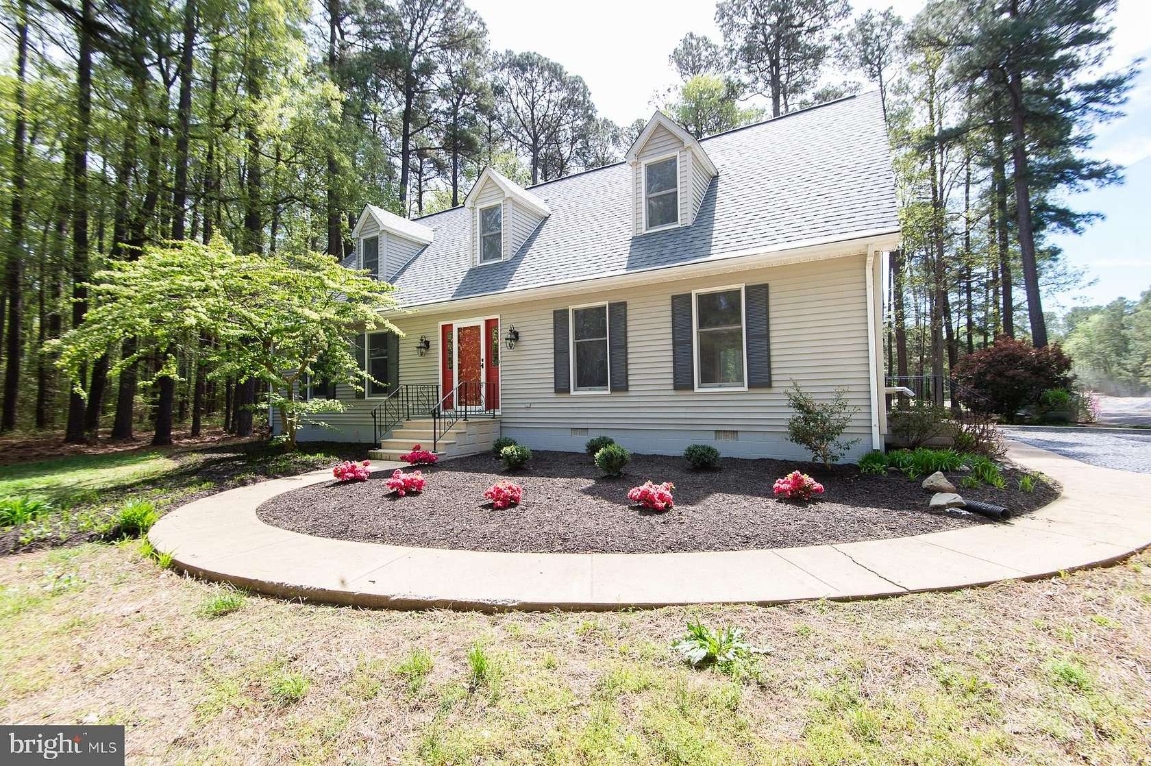 7 Acres of Land with Home for Sale in Cambridge, Maryland