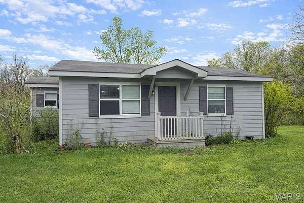 2 Acres of Land with Home for Sale in Lebanon, Missouri