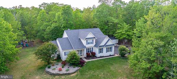 3.1 Acres of Land with Home for Sale in Fredericksburg, Virginia