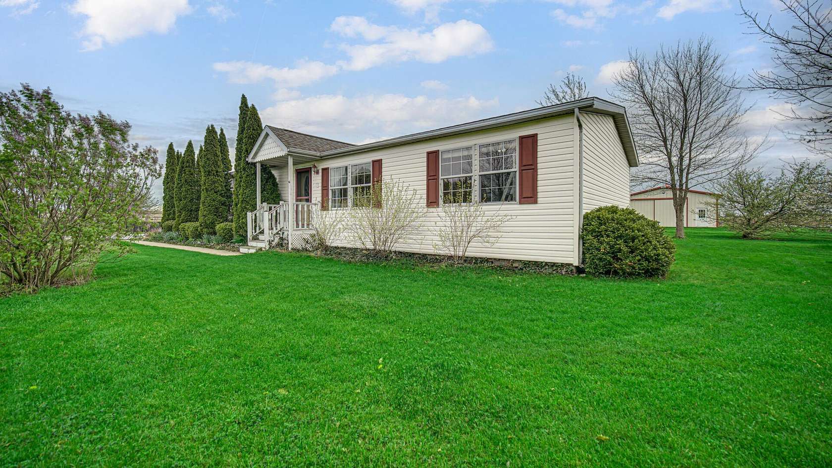 9.6 Acres of Land with Home for Sale in Dyer, Indiana