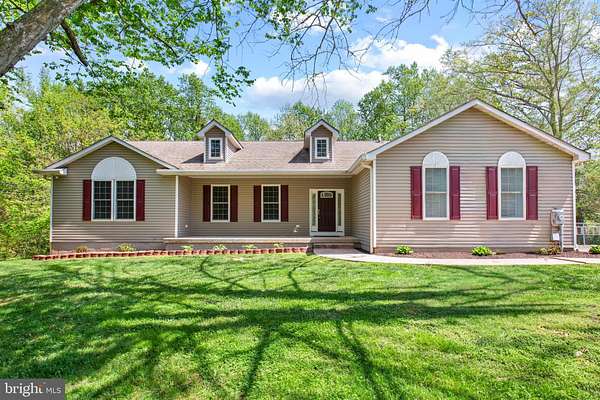 2.33 Acres of Land with Home for Lease in Hollywood, Maryland