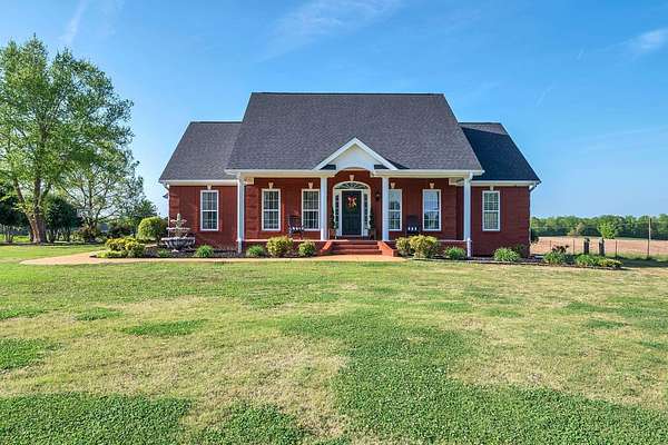 15 Acres of Land with Home for Sale in Lexington, Alabama