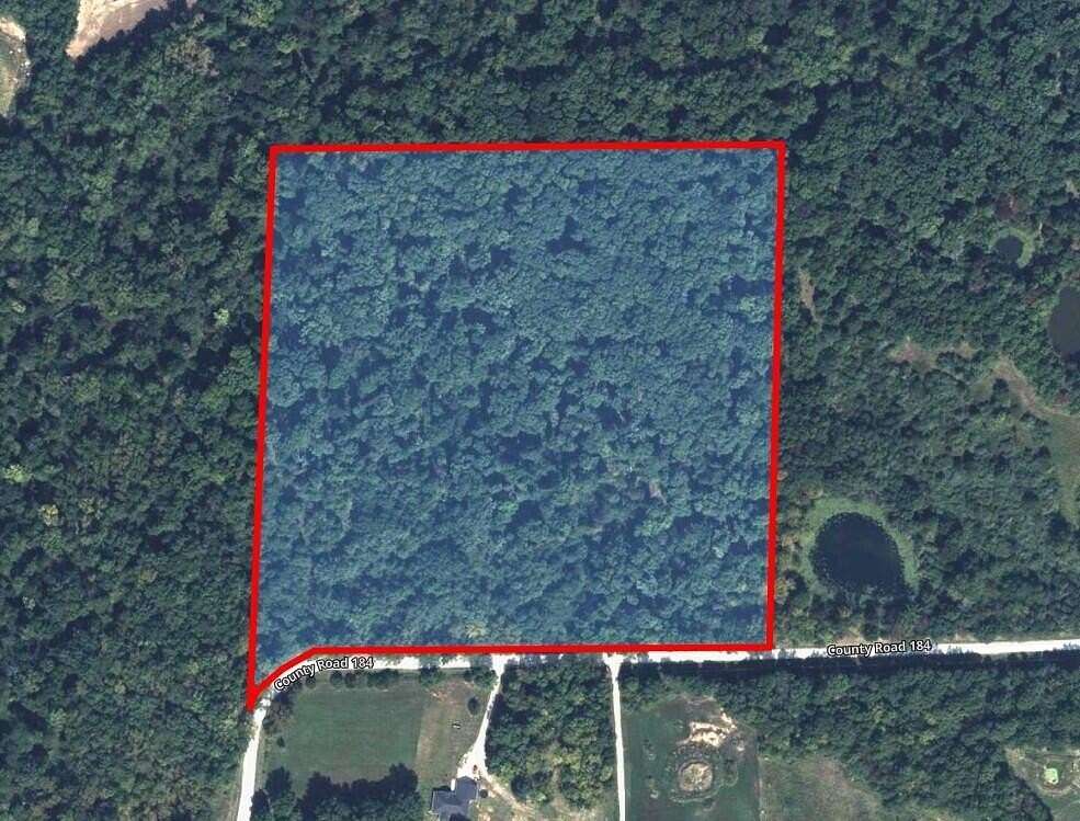 16 Acres of Recreational & Residential Land for Sale in Moberly, Missouri