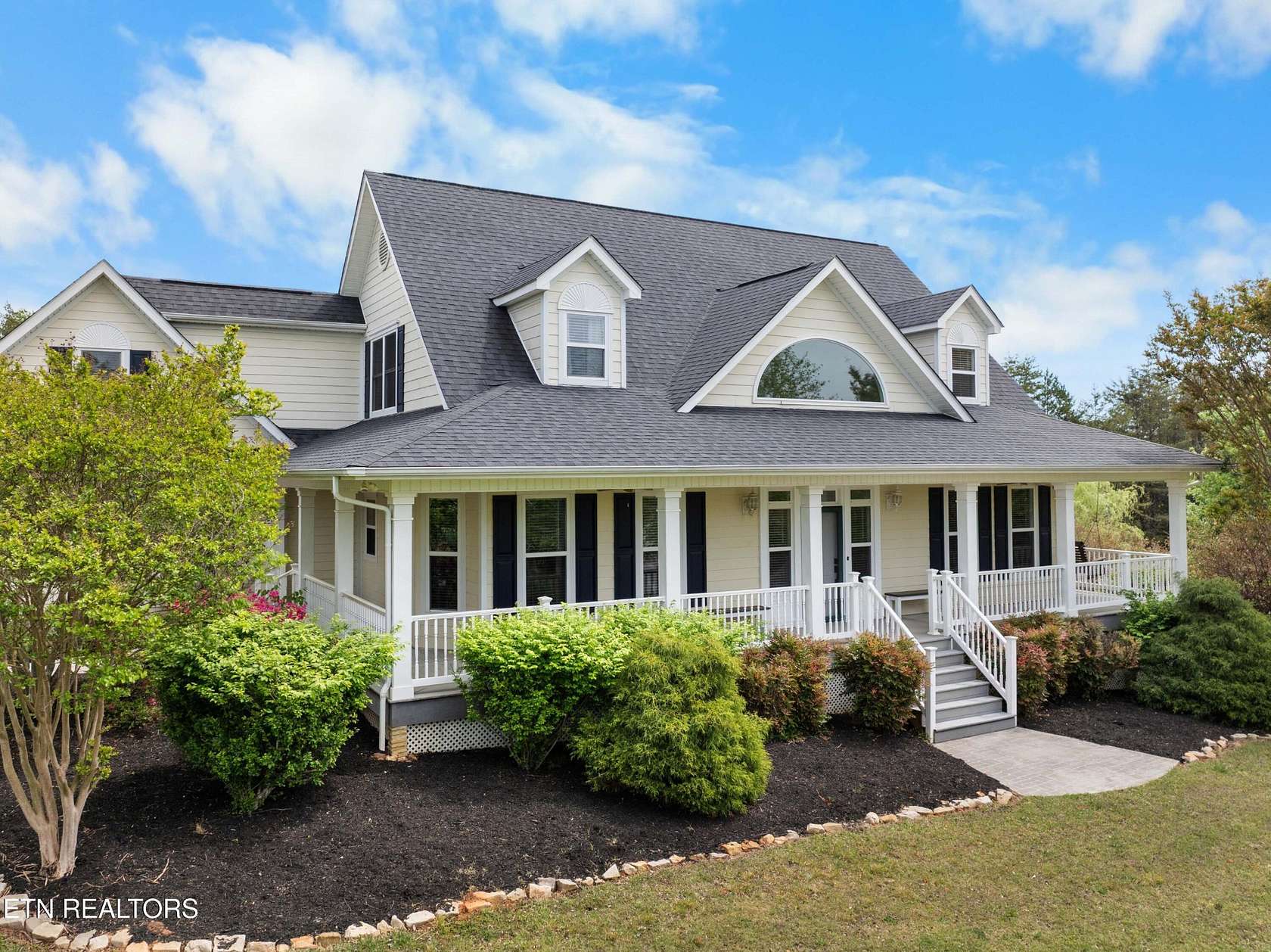 4.64 Acres of Land with Home for Sale in Loudon, Tennessee