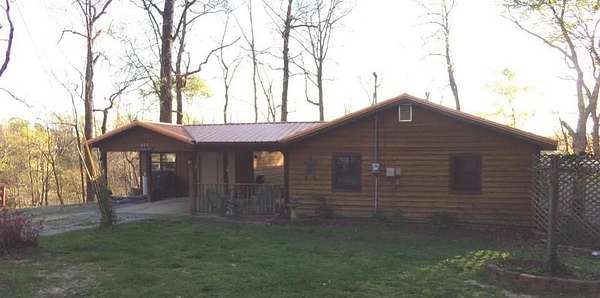 1.5 Acres of Land with Home for Sale in Somerset, Kentucky