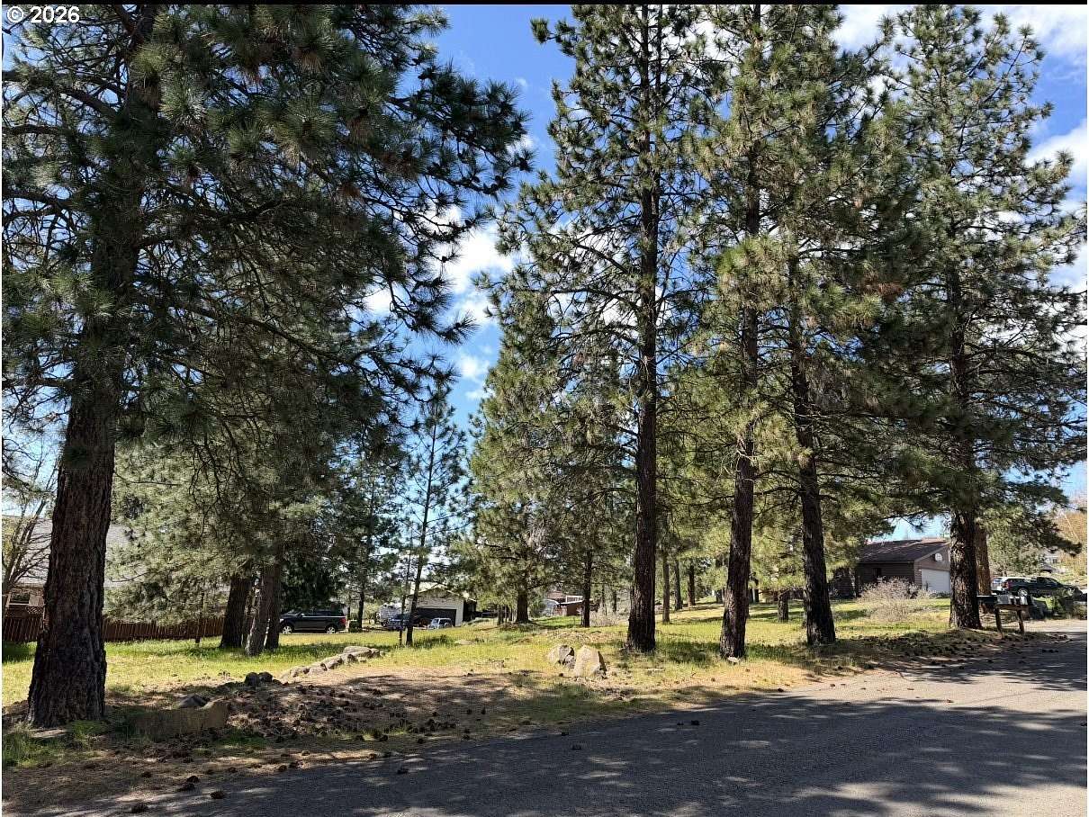 0.18 Acres of Residential Land for Sale in Goldendale, Washington