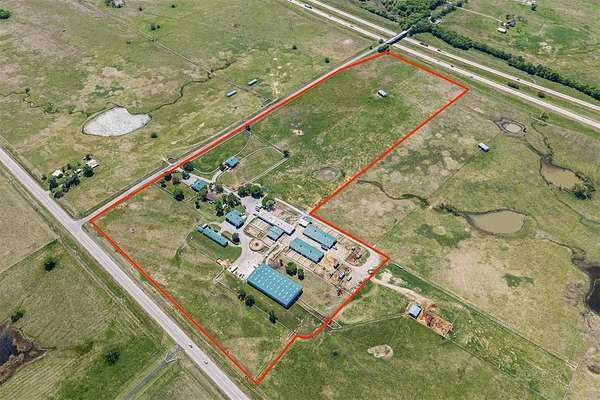 38.6 Acres of Agricultural Land with Home for Sale in Marietta, Oklahoma