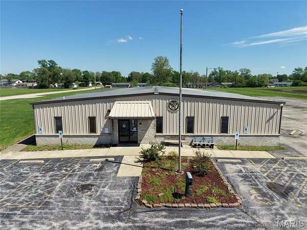 4 Acres of Improved Commercial Land for Sale in Granite City, Illinois