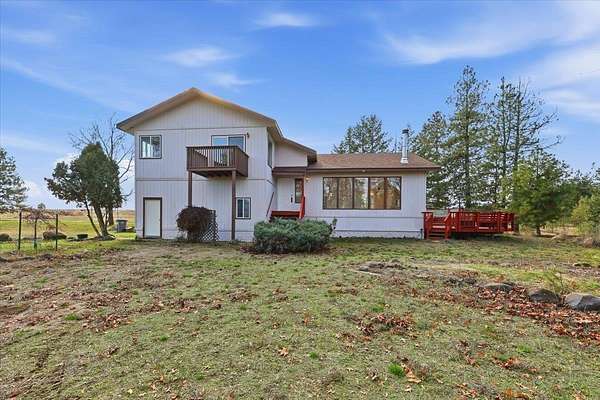 10.7 Acres of Mixed-Use Land for Sale in Medical Lake, Washington