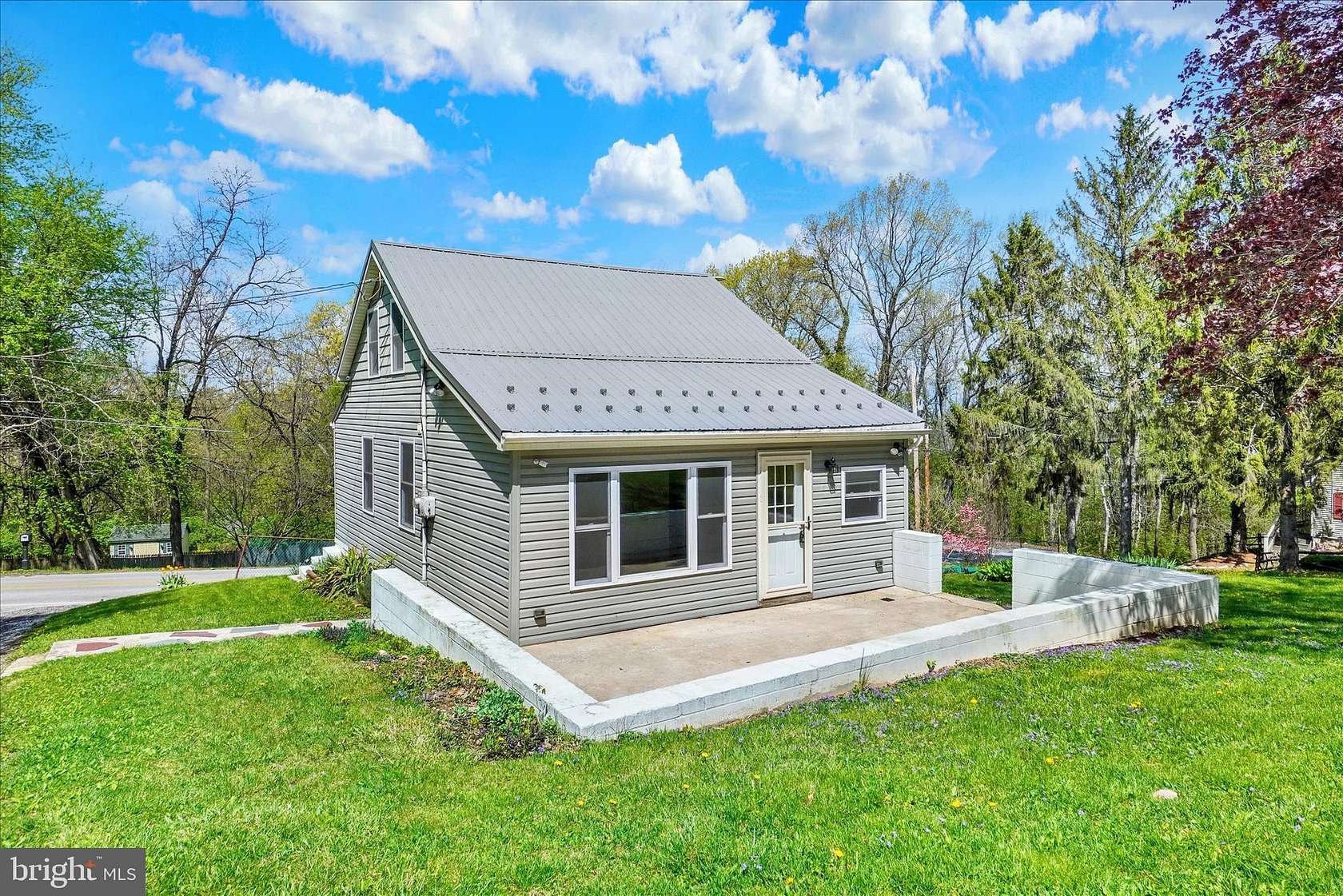 2 Acres of Land with Home for Sale in York, Pennsylvania