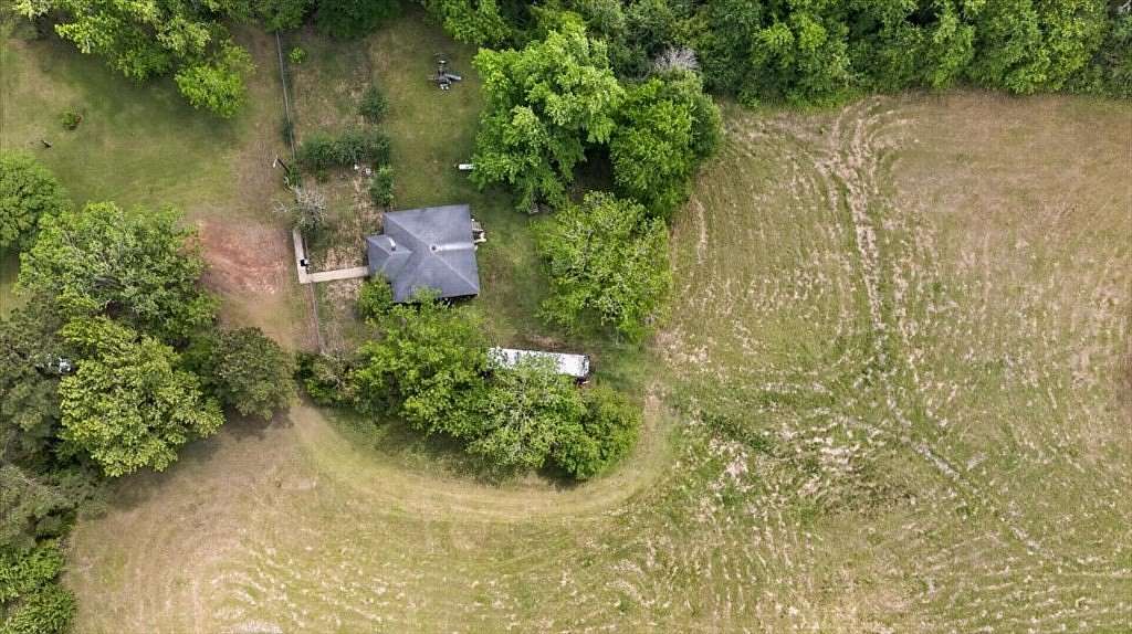 10 Acres of Land for Sale in Hemphill, Texas