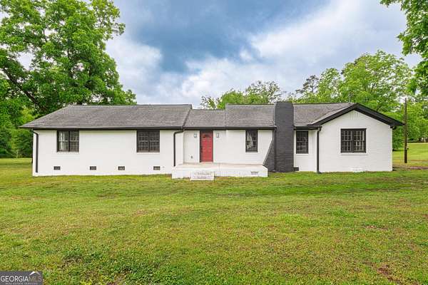 1.6 Acres of Land with Home for Sale in Moreland, Georgia
