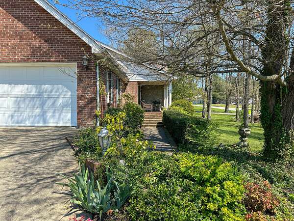 2.73 Acres of Land with Home for Sale in London, Kentucky