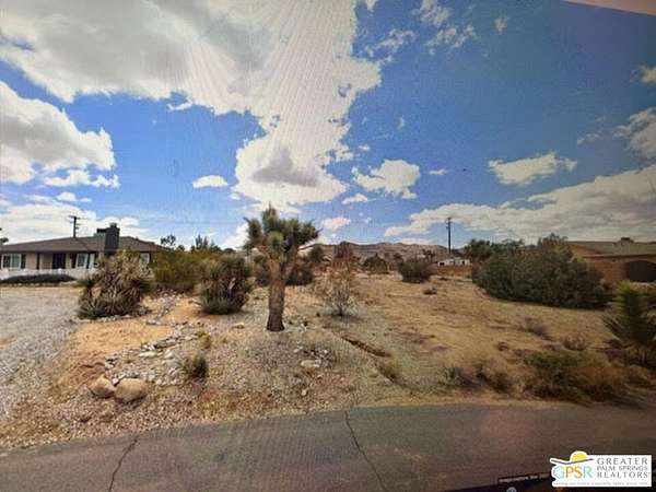 0.51 Acres of Residential Land for Sale in Yucca Valley, California