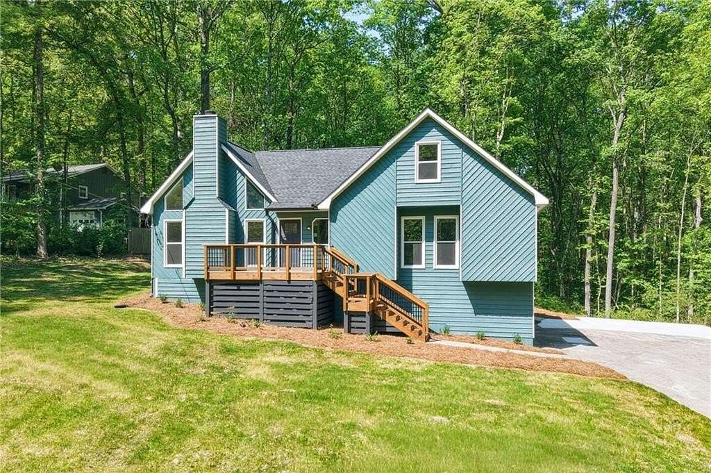 1.79 Acres of Land with Home for Sale in Acworth, Georgia