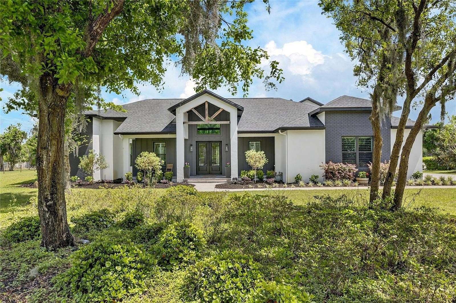 9.26 Acres of Land with Home for Sale in Wimauma, Florida