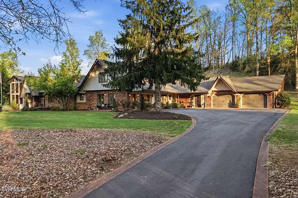 9 Acres of Improved Residential Land for Sale in Bluff City, Tennessee