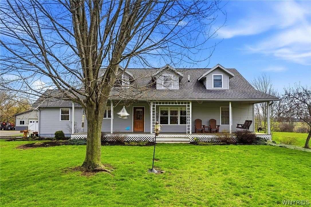 10 Acres of Land with Home for Sale in Medina, New York