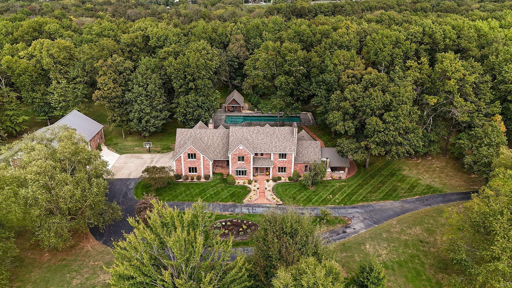 10.2 Acres of Land with Home for Sale in Springfield, Missouri