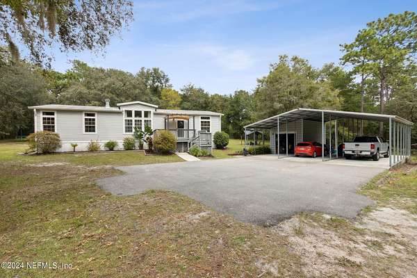 4 Acres of Land with Home for Sale in Pomona Park, Florida