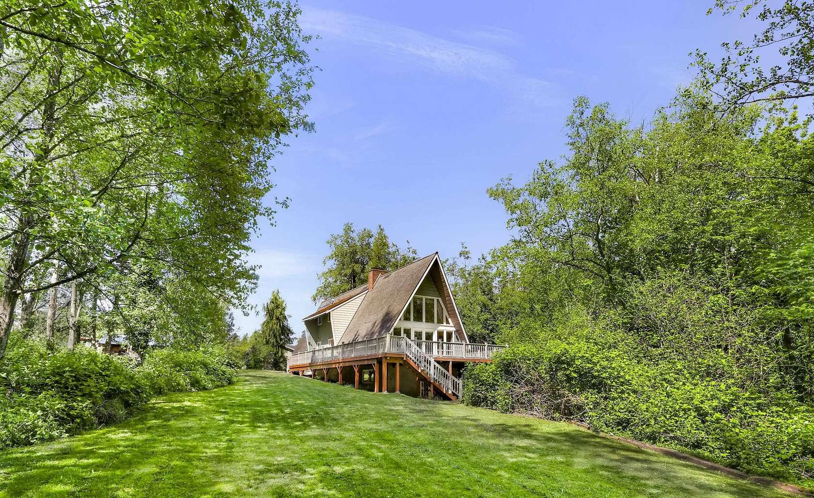 5.2 Acres of Land with Home for Sale in Mount Vernon, Washington