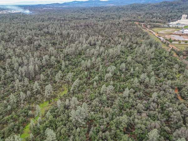 174 Acres of Land for Sale in Shasta Lake, California