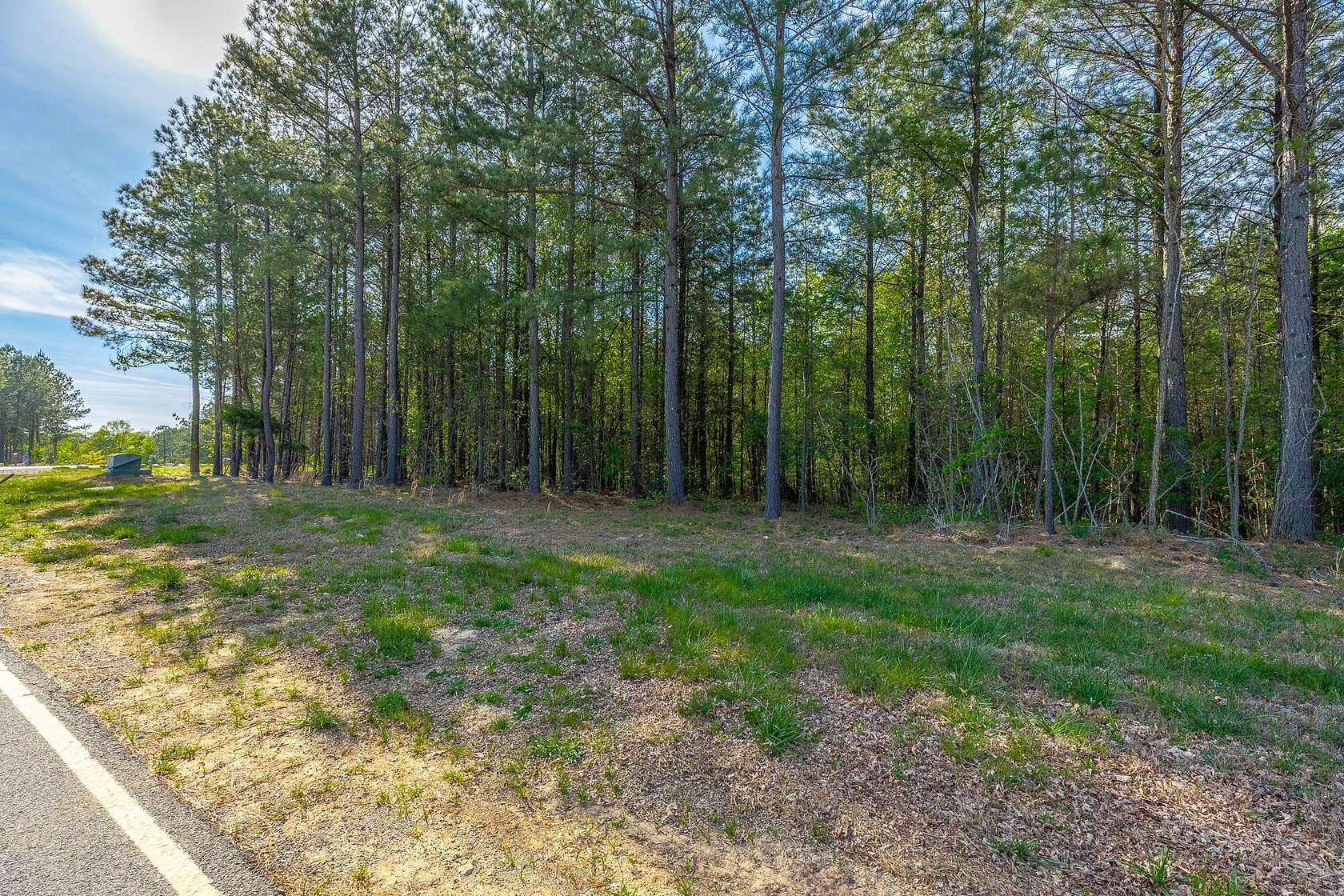 0.6 Acres of Residential Land for Sale in Jasper, Tennessee