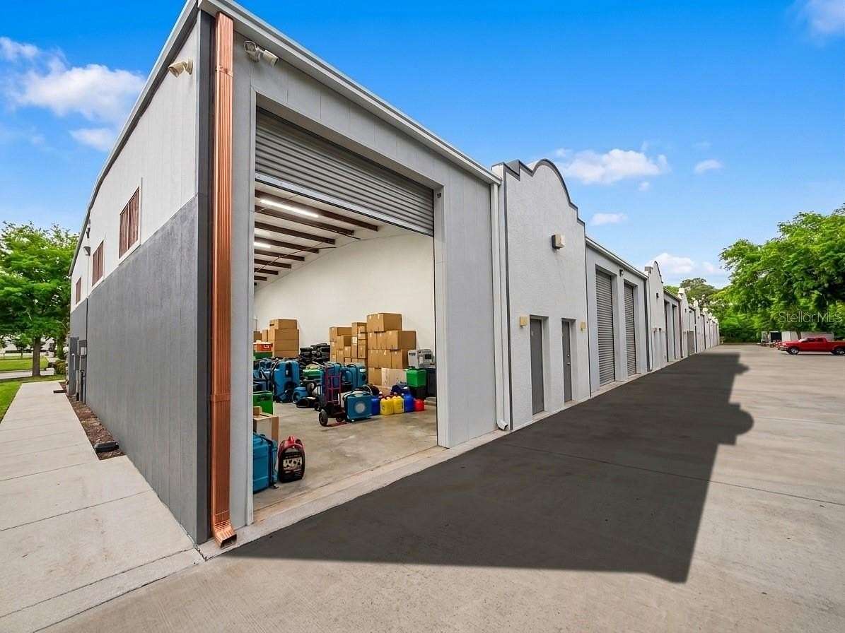 3.2 Acres of Improved Commercial Land for Lease in Groveland, Florida