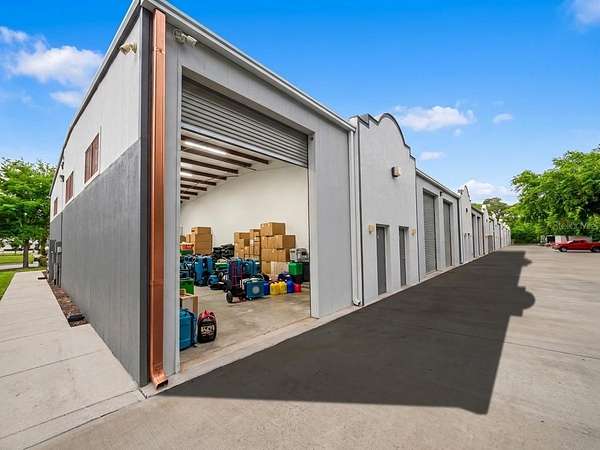 3.2 Acres of Improved Commercial Land for Lease in Groveland, Florida